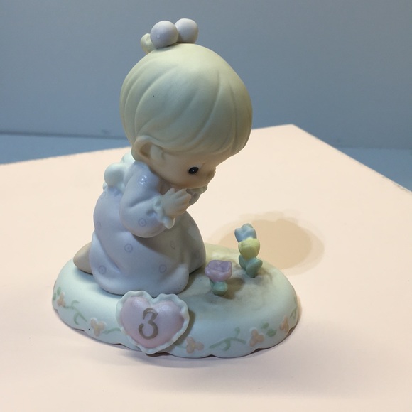 1994 Precious Moments Growing in Grace Age 3 Ceramic Figurine - Picture 1 of 3